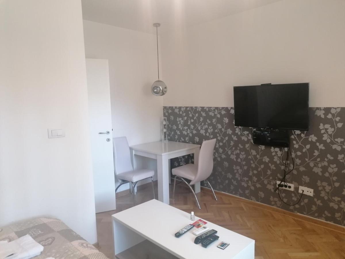 Appartement Natasa à Belgrade Extérieur photo