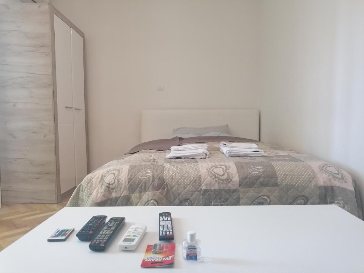 Appartement Natasa à Belgrade Extérieur photo
